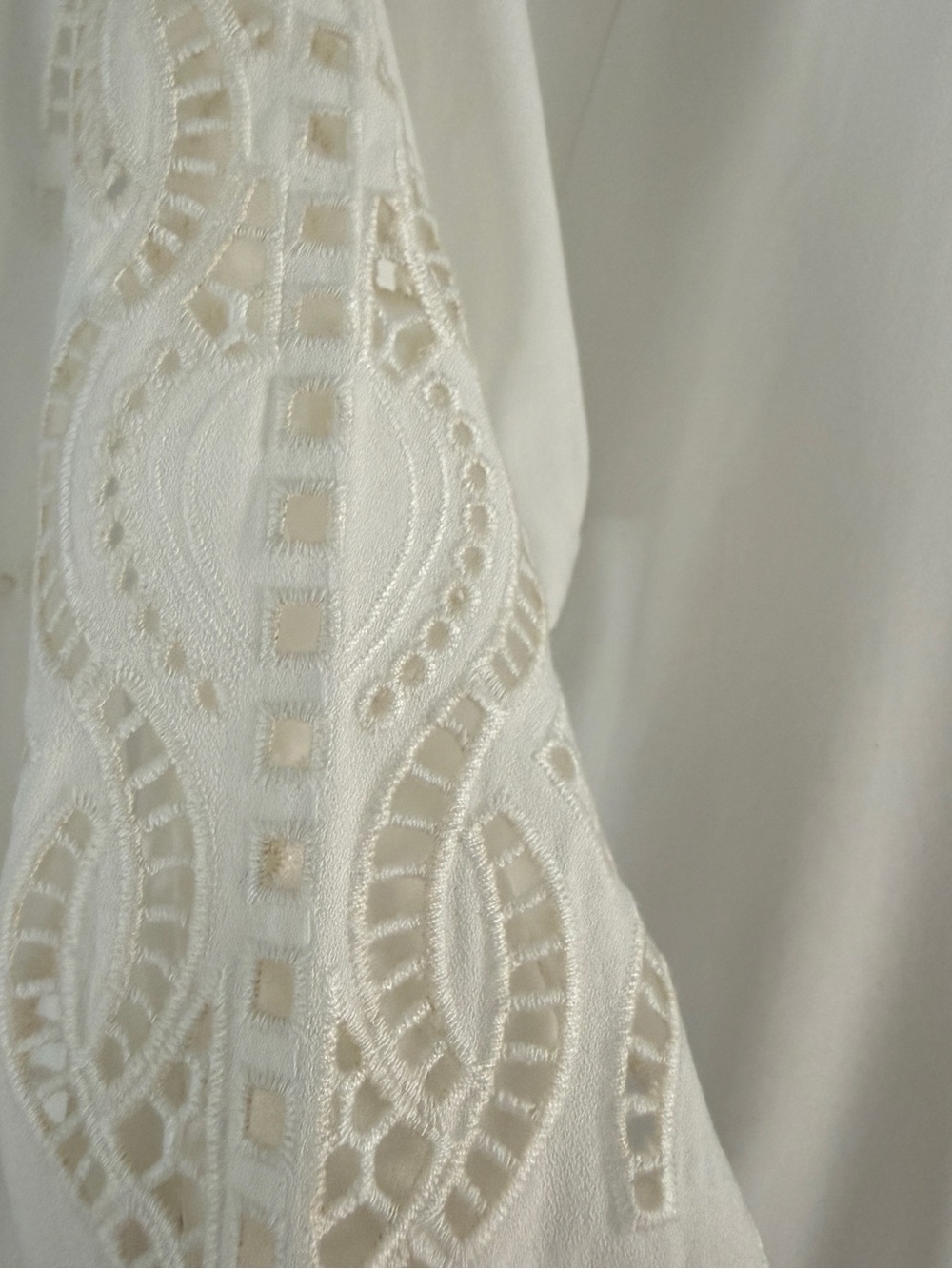 Suncoo Paris Blouse Lory Ivory Eyelet Lace Sleeve V-Neck Top NWT Size T2 / US M - Picture 7 of 13